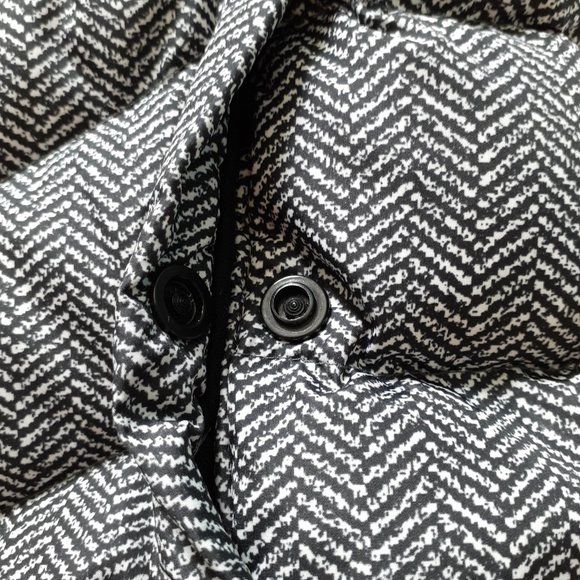 Lands' End Down Quilted Puffer Vest Black & White Herringbone Size XS - Picture 7 of 10